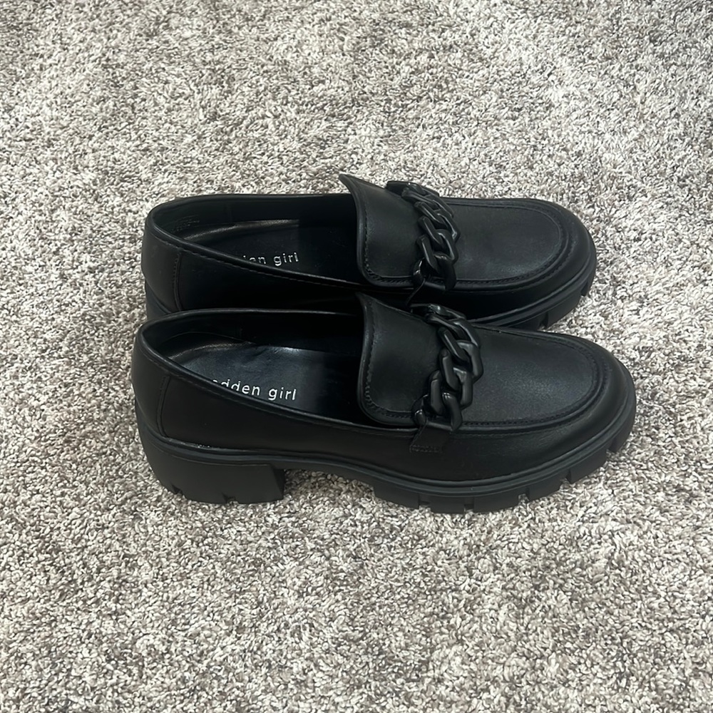 Never worn! Bought them for a new job & never wore them.